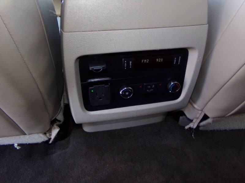 2016 Lincoln Navigator L Select