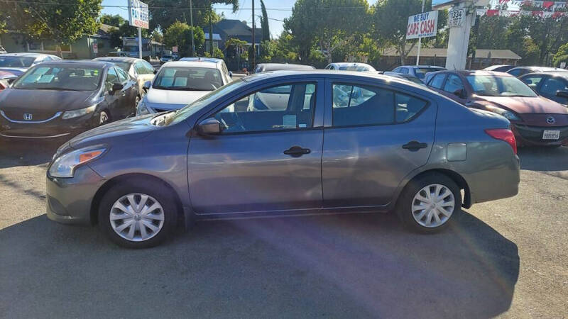 2016 Nissan Versa