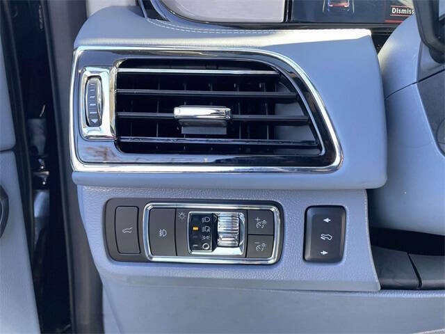 2023 Lincoln Navigator L Black Label
