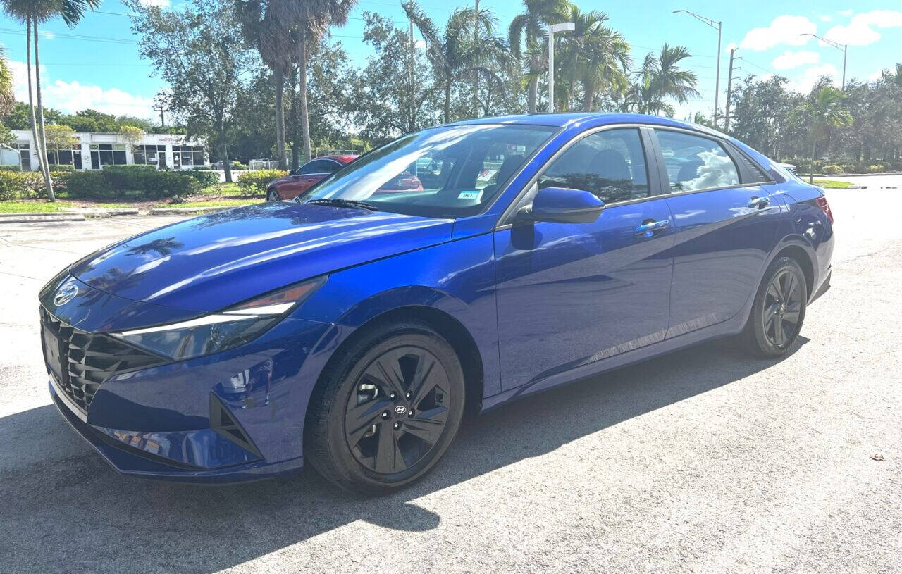 2021 Hyundai Elantra  - $19,800