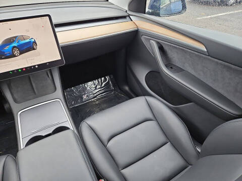 2024 Tesla Model Y Long Range