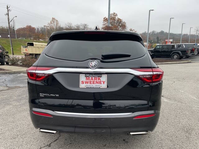 2020 Buick Enclave Essence