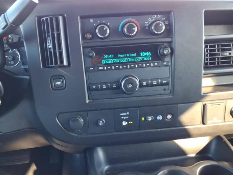 2022 Chevrolet Express LS 3500