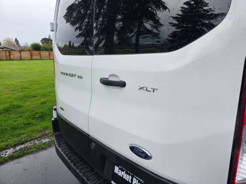 2020 Ford Transit 150 XLT