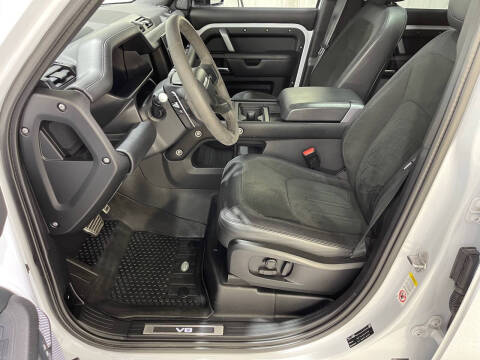 2022 Land Rover Defender 110 V8