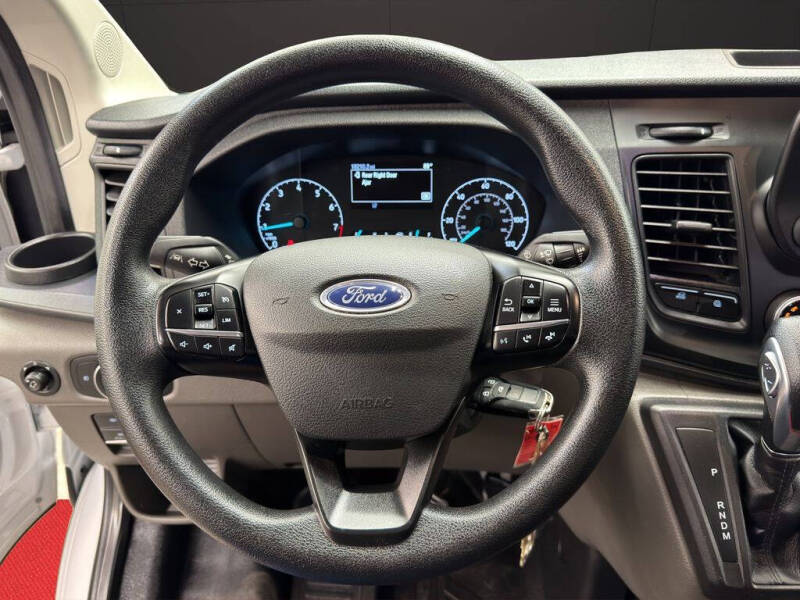 2025 Ford Transit