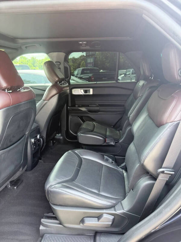 2020 Ford Explorer Platinum