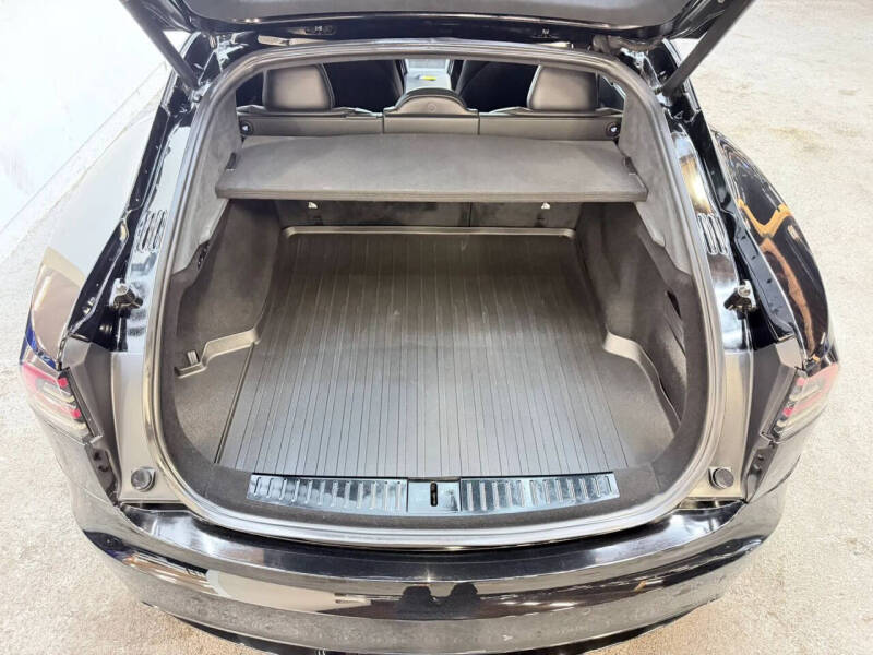 2022 Tesla Model S Plaid