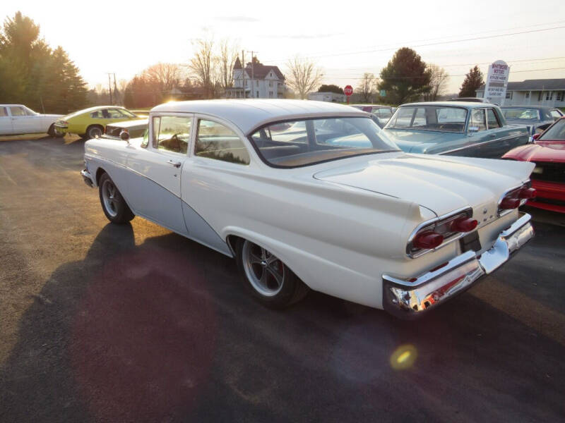 1958 Ford Crestline