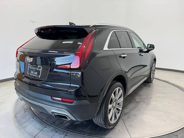 2022 Cadillac XT4 Premium Luxury