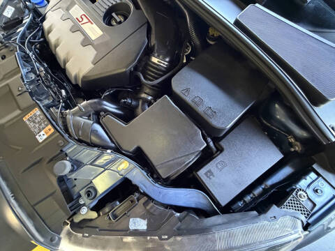 2018 Ford Focus ST