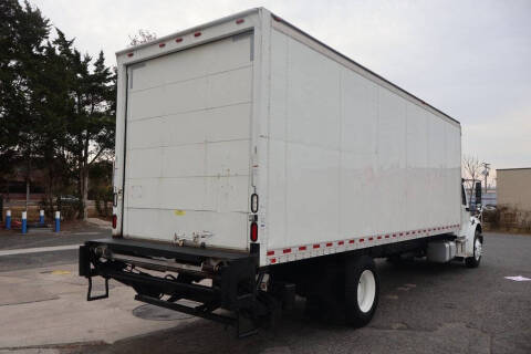2016 Freightliner M2 106