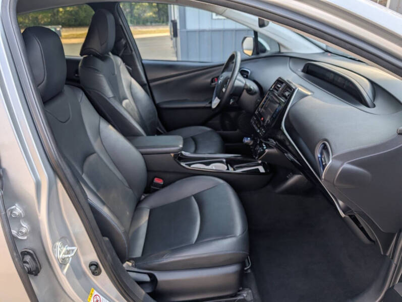 2017 Toyota Prius Four Touring