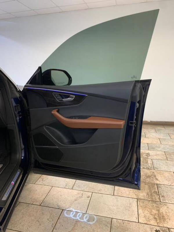 2021 Audi Q8 quattro Prestige 55 TFSI