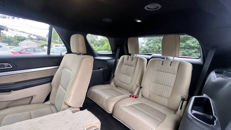 2016 Ford Explorer