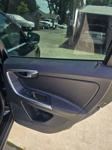 2011 Volvo XC60 3.2