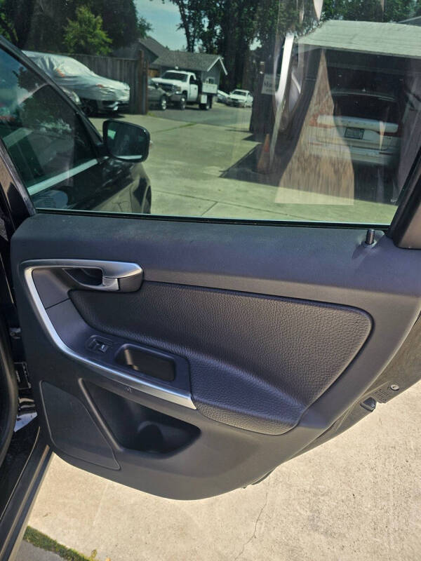 2011 Volvo XC60 3.2