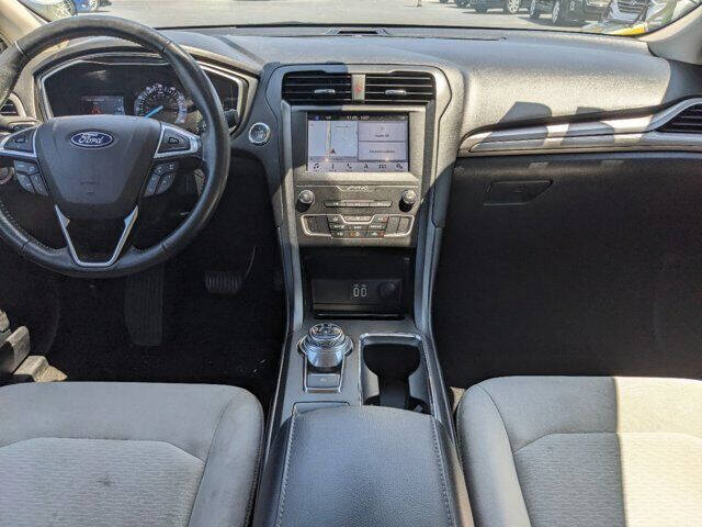 2019 Ford Fusion 13