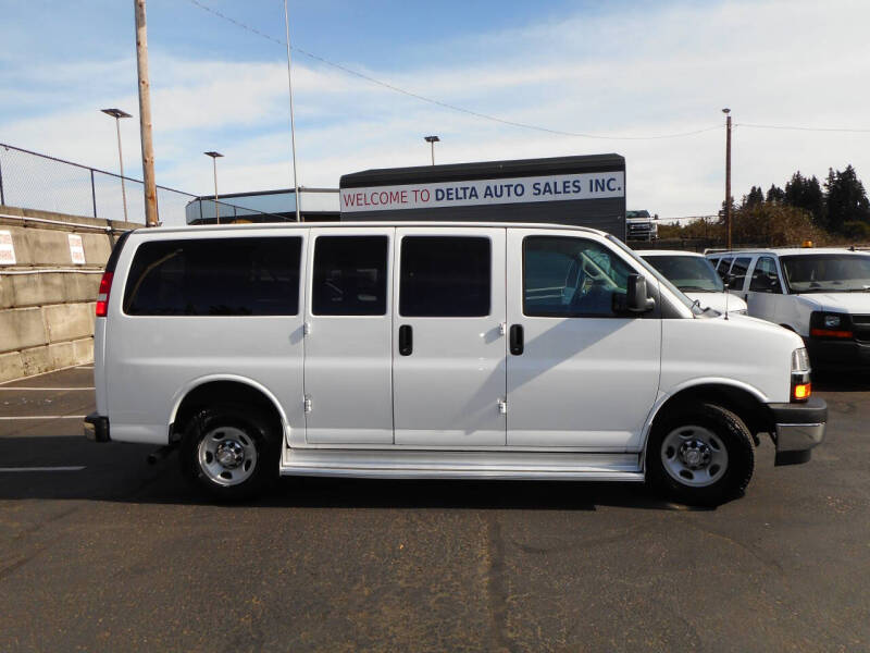 2017 Chevrolet Express LT 3500