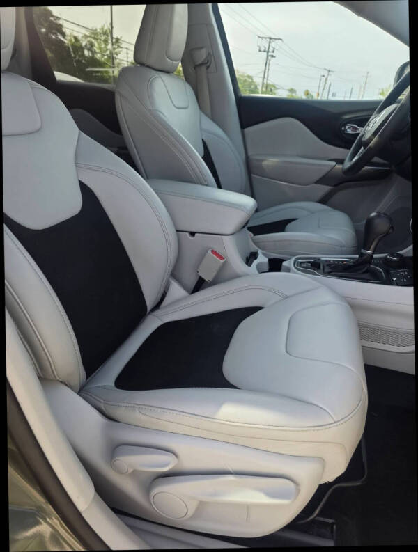 2020 Jeep Cherokee Latitude Plus