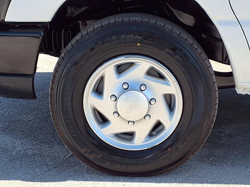 2011 Ford E-Series E-250