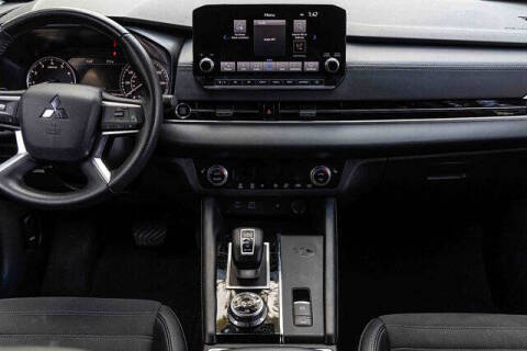 2024 Mitsubishi Outlander