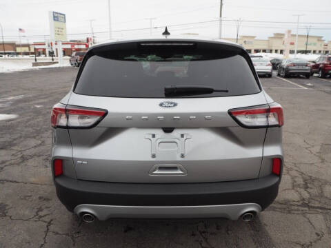 2021 Ford Escape SE