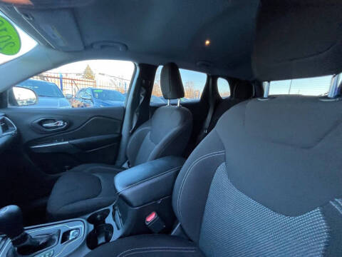 2019 Jeep Cherokee Latitude