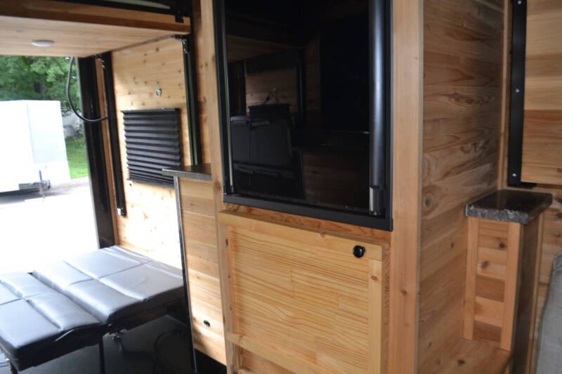 2021 GLACIER 17 RV EXPLORER