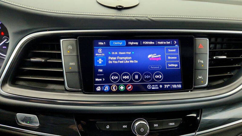 2023 Buick Enclave Essence