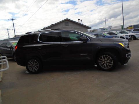 2017 GMC Acadia SLE-2