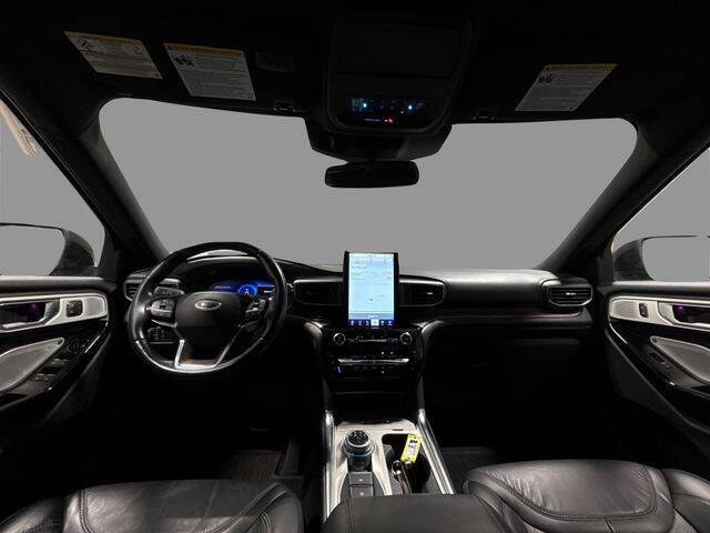 2022 Ford Explorer Hybrid Platinum