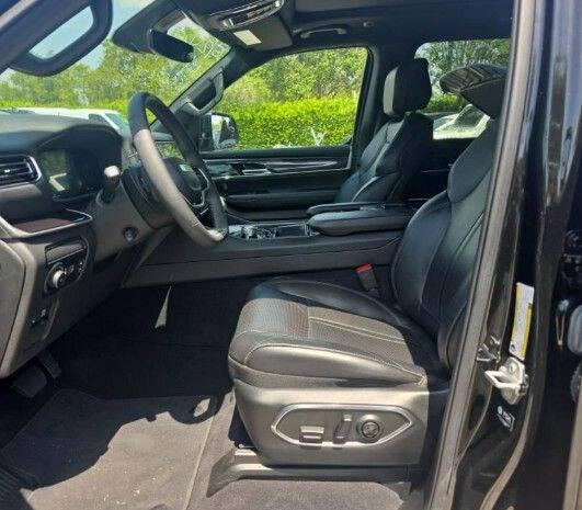 2023 Jeep Wagoneer