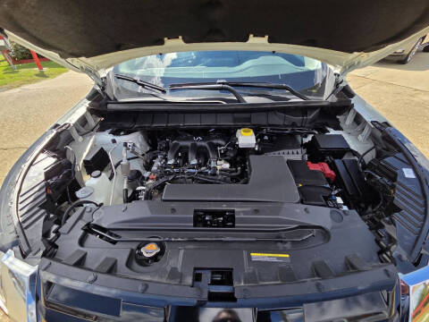 2024 Nissan Pathfinder SV