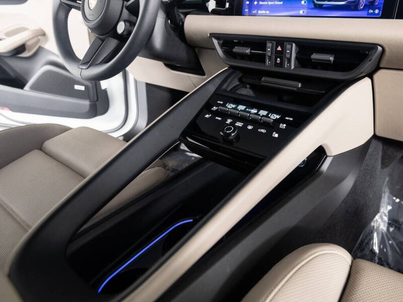 2024 Porsche Macan 4 Electric