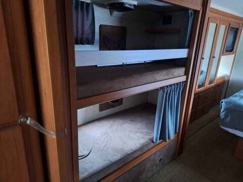 2008 Winnebago Sunova 35J