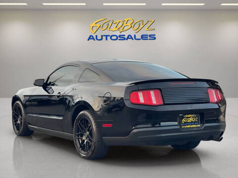 2010 Ford Mustang V6