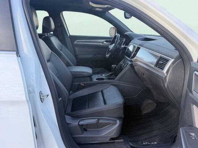 2021 Volkswagen Atlas Cross Sport V6 SE R-Line