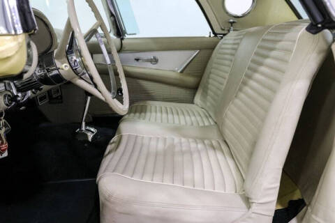 1957 Ford Thunderbird