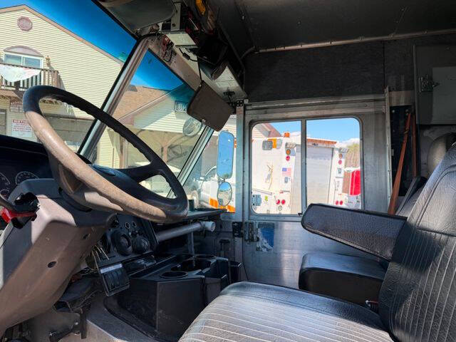 2016 Freightliner MT55 Chassis