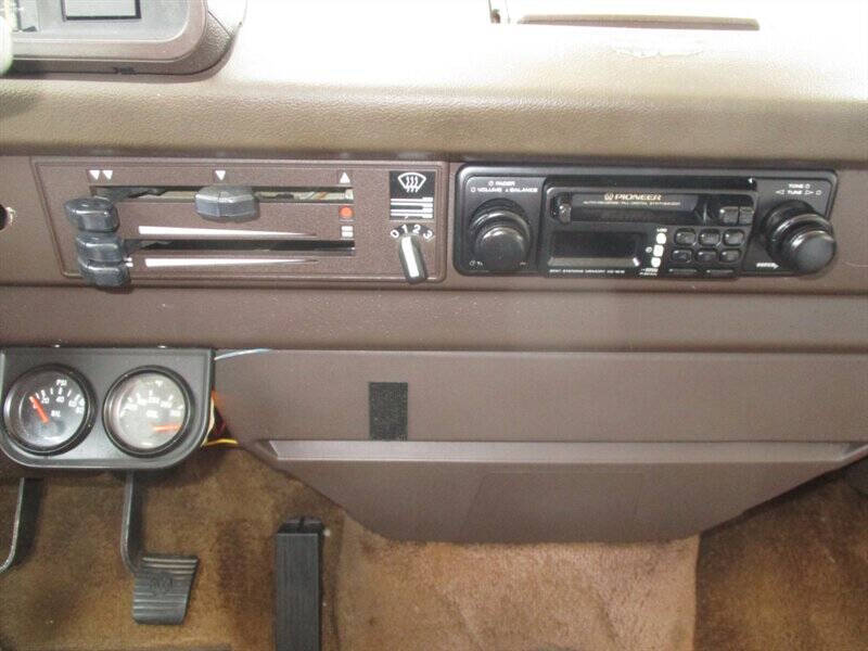 1982 Volkswagen Vanagon Camper