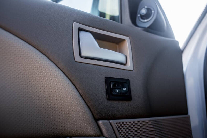 2005 Mercury Montego Premier