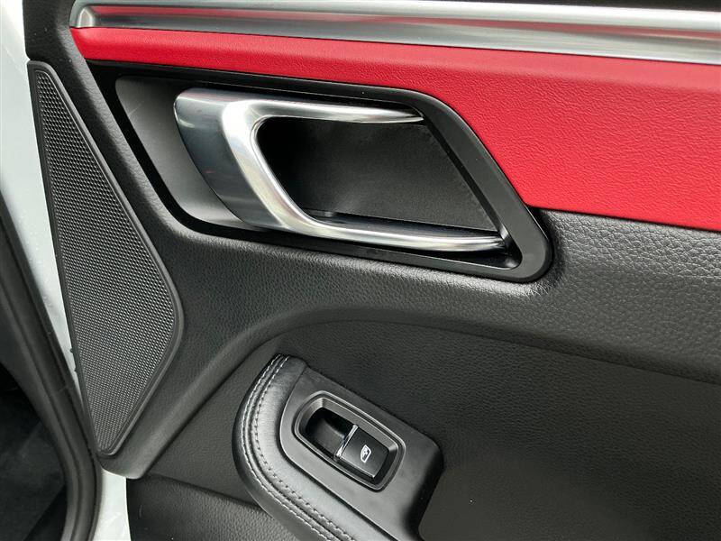 2018 Porsche Macan S