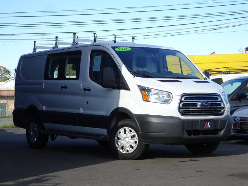 2015 Ford Transit Base photo 2