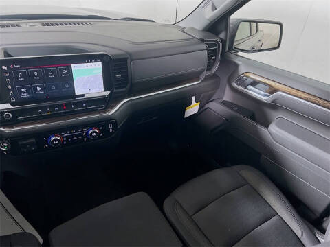 2026 GMC Sierra 1500 Elevation Standard