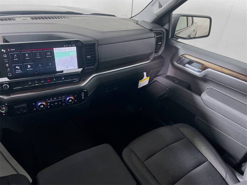 2026 GMC Sierra 1500 Elevation Standard