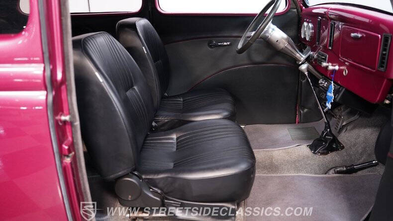 1936 Ford Deluxe