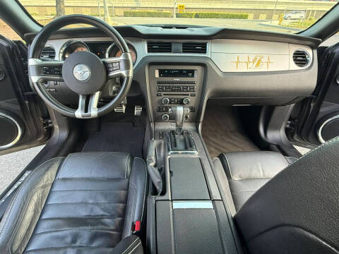 2010 Ford Mustang V6 Premium