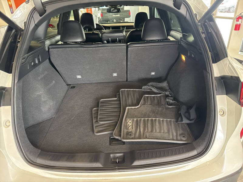 2020 Infiniti QX50 Essential