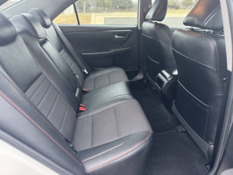 2016 Toyota Camry SE